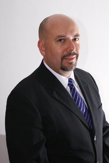 Ivan Romo, Principal of SMarTsol Technologies S. de R.L. de C.V., during the recent IPC APEX EXPO in San Diego, Calif.